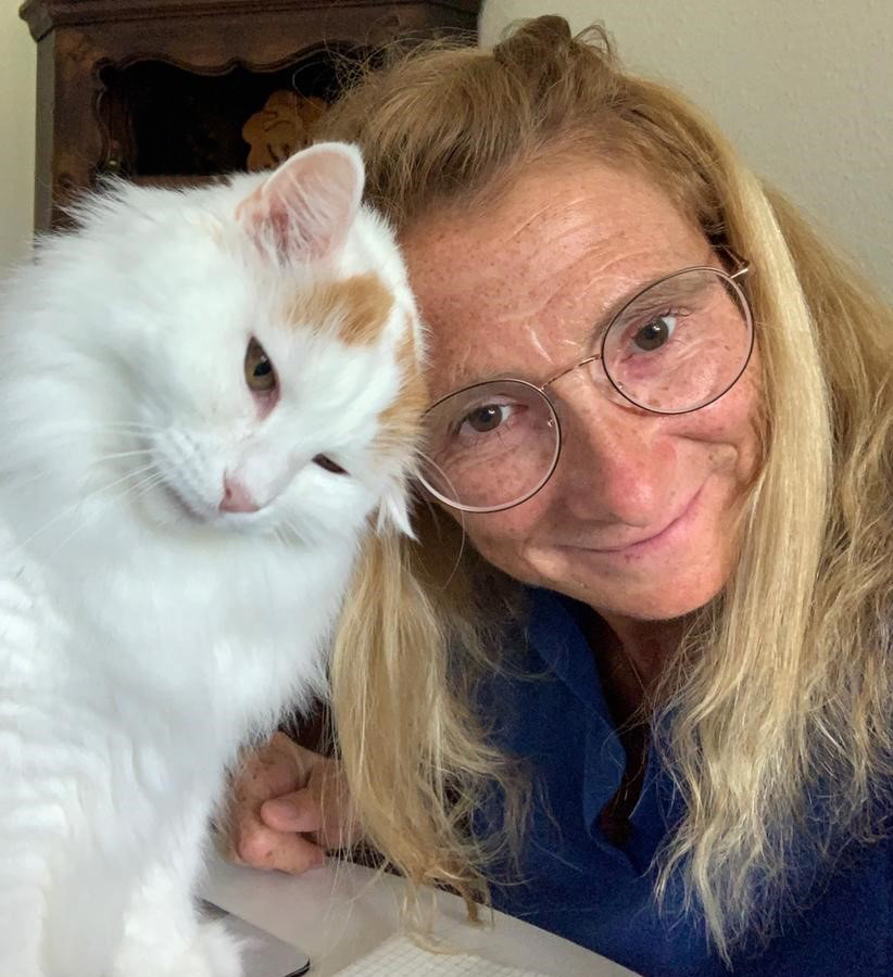 Copywriterin Susi mit Katze